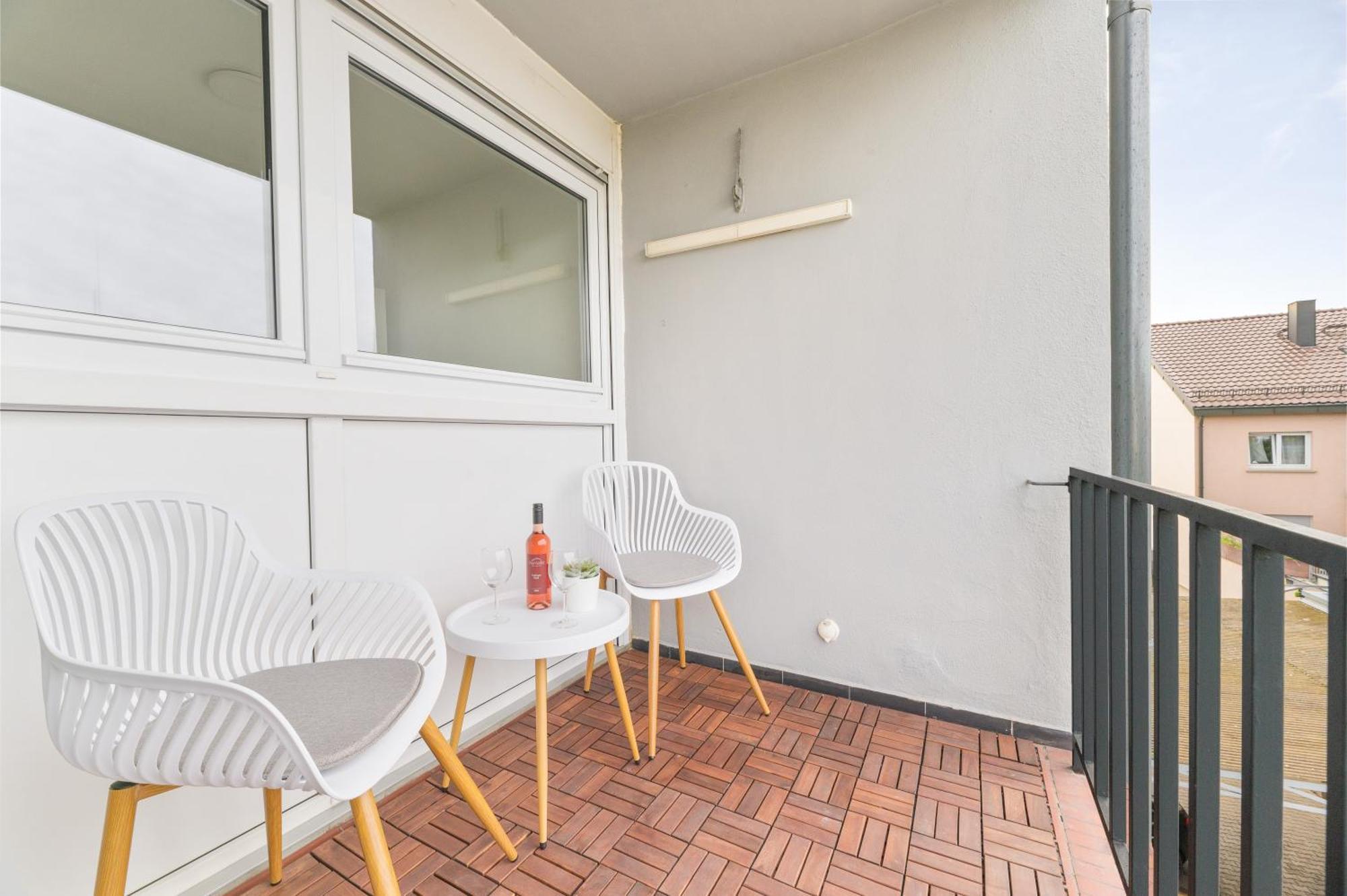 Wohlfuehl-Apartment I Zentral I Balkon I Kueche Fellbach Dış mekan fotoğraf